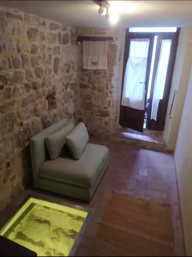 Casa Contadina In Borgo Medievale, Tuscany Monteguidi Екстер'єр фото